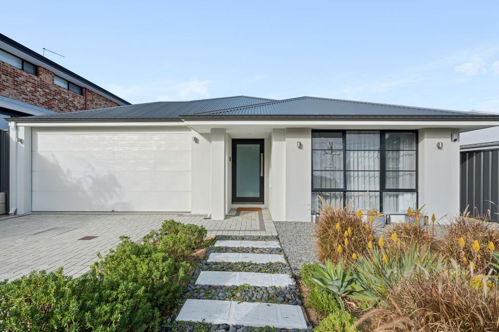 216 Bridgewater Dr, Kallaroo, WA 6025