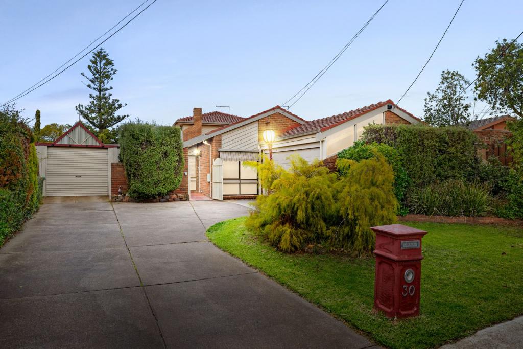 30 TYRONE ST, WERRIBEE, VIC 3030