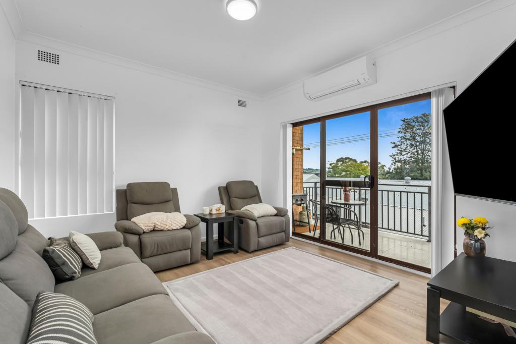 1/55 Warby St, Campbelltown, NSW 2560