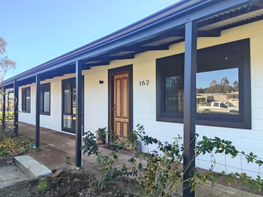 162 & 164 Vincent St, Beverley, WA 6304
