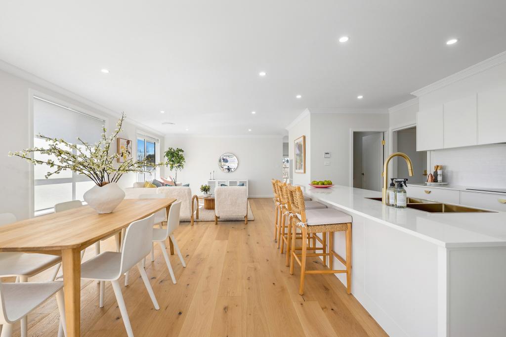 10 Clontarf Cl, Orange, NSW 2800