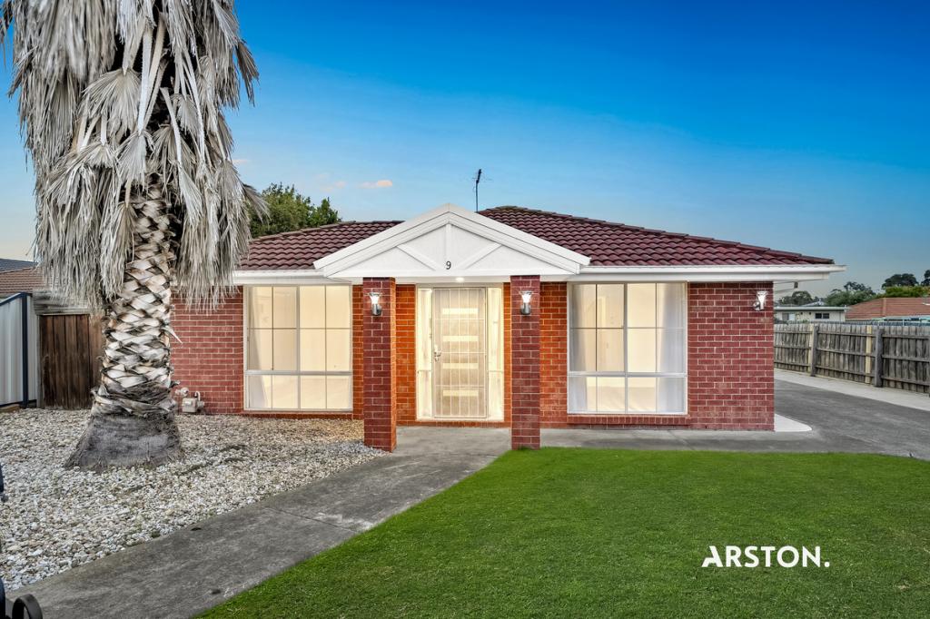 9 SANCTUARY RISE, NARRE WARREN, VIC 3805