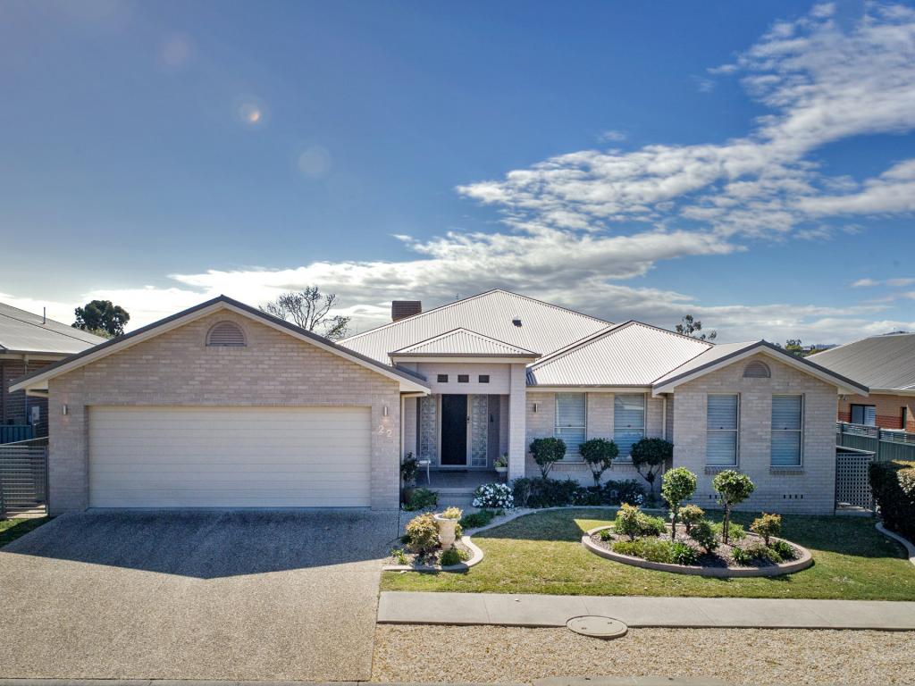 22 The Heights, Hillvue, NSW 2340