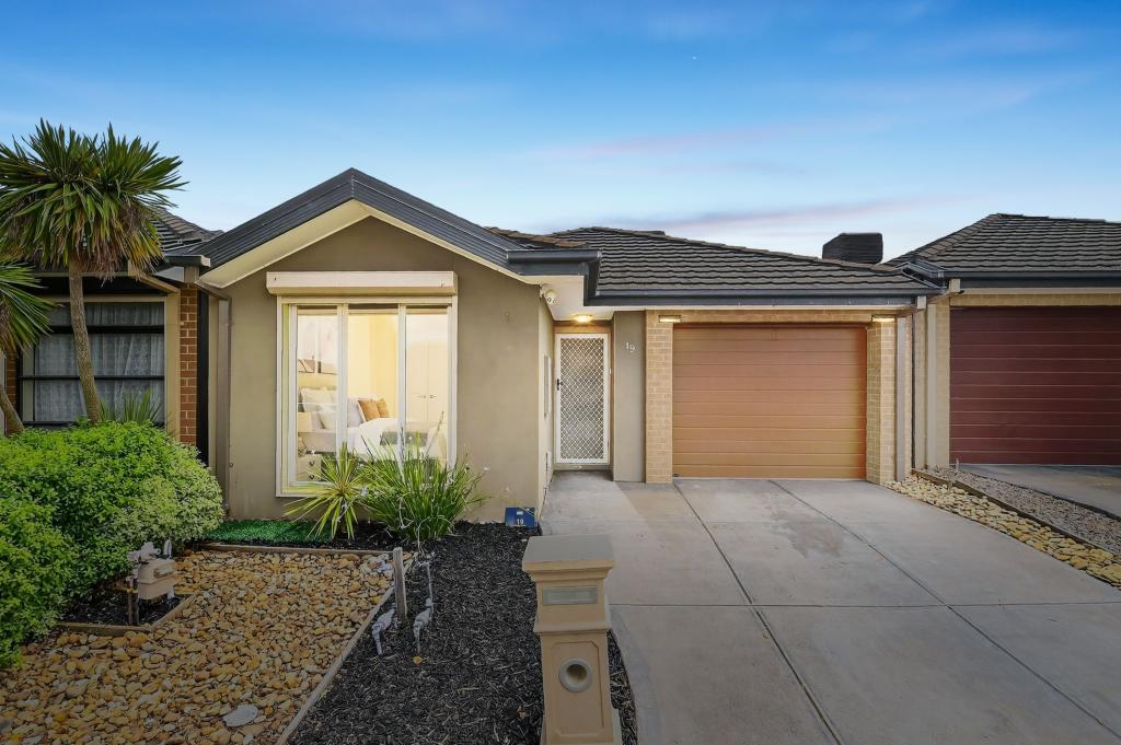 19 Domain Way, Craigieburn, VIC 3064