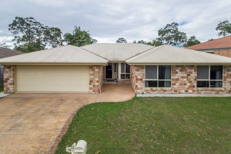 10 BOOLOUMBA CRES, FOREST LAKE, QLD 4078