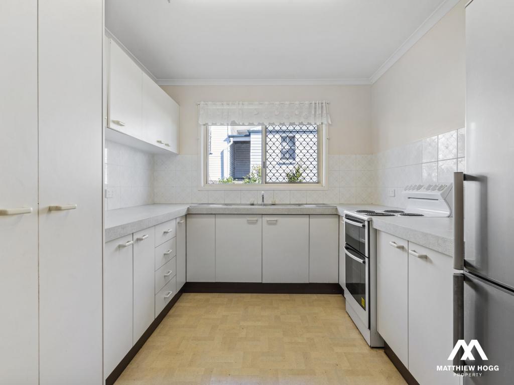 6 WORTHING ST, WYNNUM, QLD 4178
