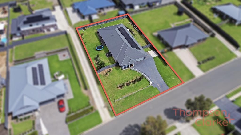 23 Talleyrand Cct, Greta, NSW 2334