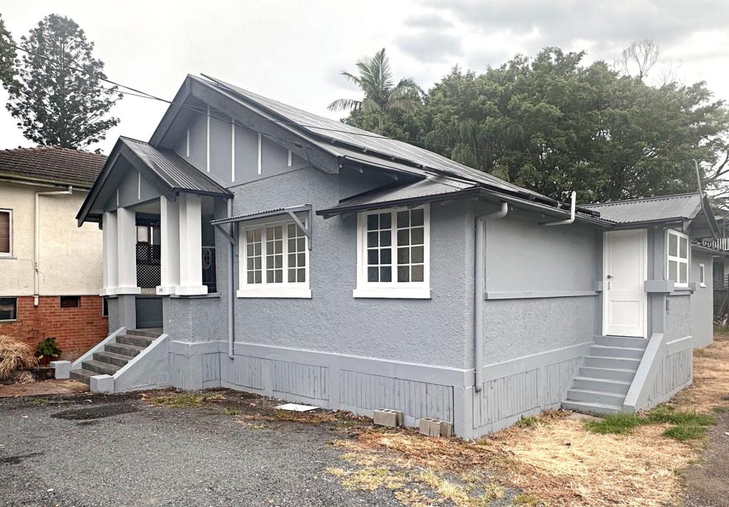 97 Old Cleveland Rd, Greenslopes, QLD 4120