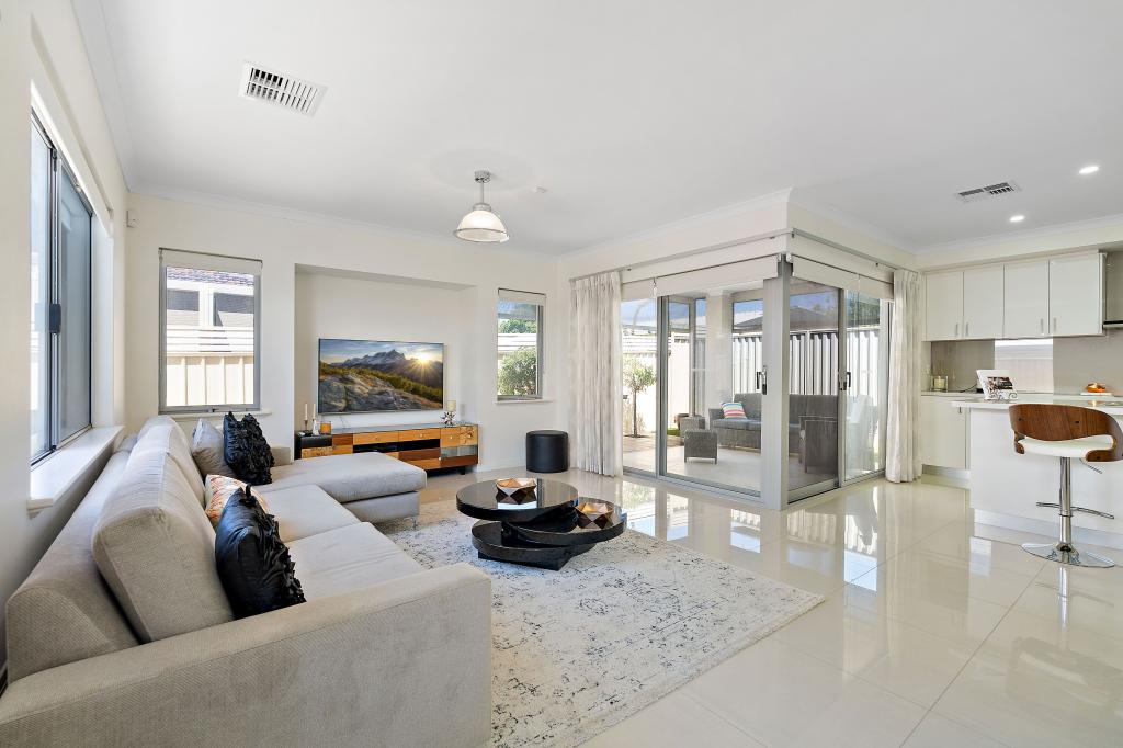 18 Howell Vsta, Beaconsfield, WA 6162