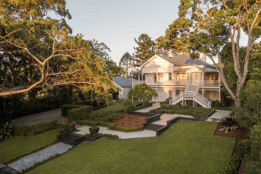 207 Dewar Tce, Corinda, QLD 4075