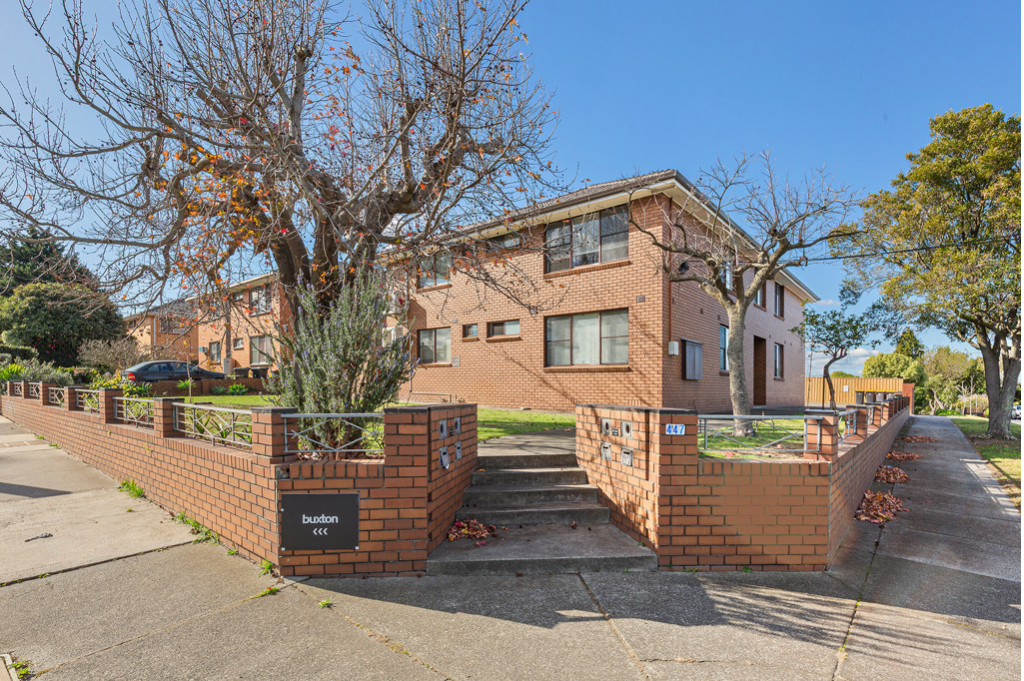 2/447 WARRIGAL RD, BURWOOD, VIC 3125