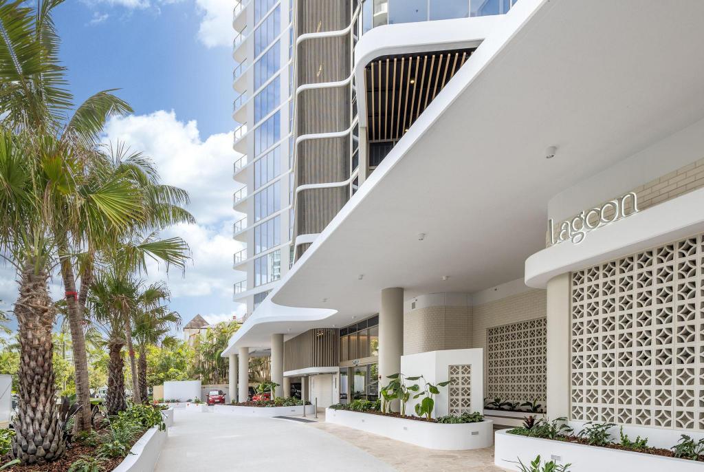 20404/11-23 Cronin Ave, Main Beach, QLD 4217