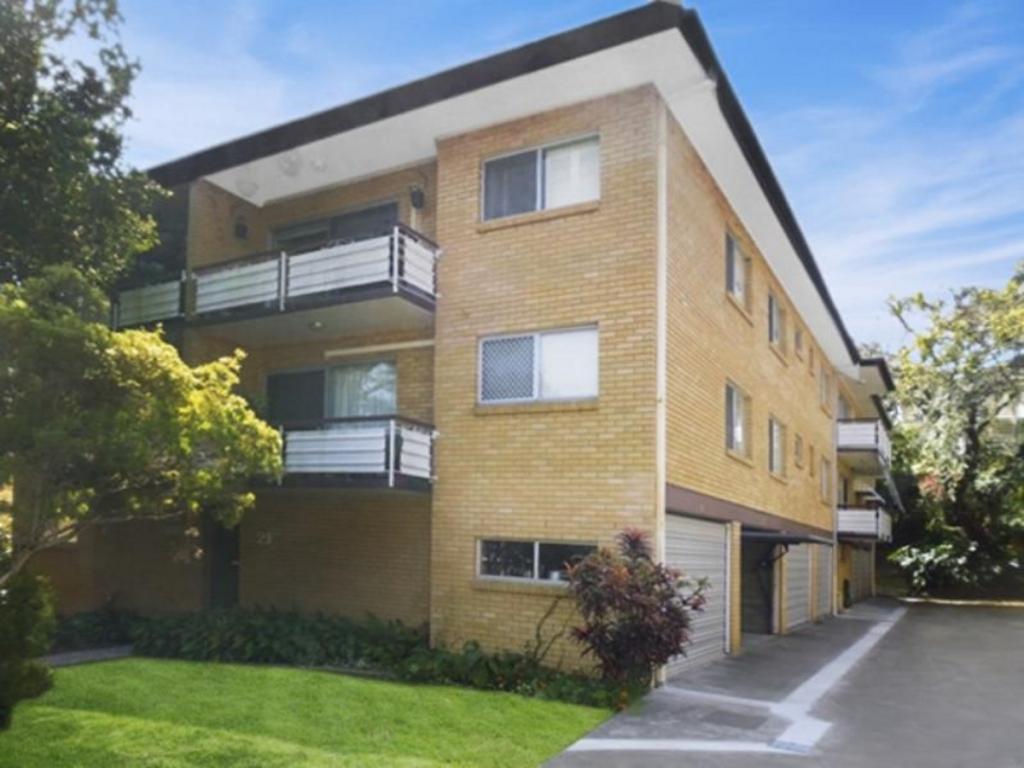 6/21 LISSON, GR, WOOLOOWIN, QLD 4030