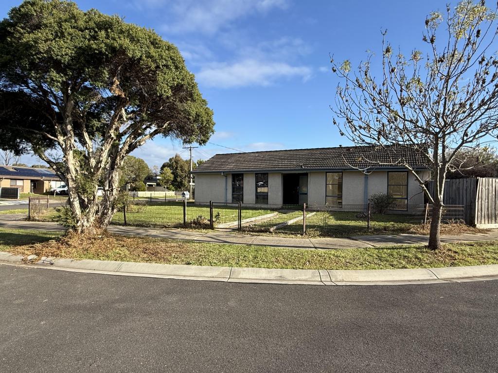 16 Cormorant Cres, Werribee, VIC 3030
