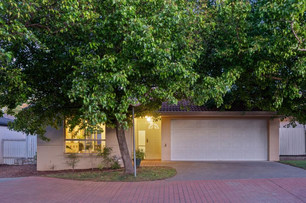 2/137 Lampard Cct, Bruce, ACT 2617