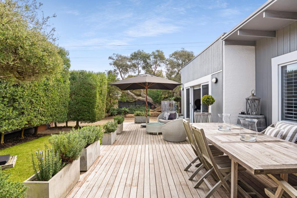 15 St Johns Wood Rd, Blairgowrie, VIC 3942