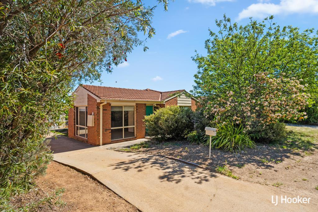 100 Mainwaring Rich Cct, Palmerston, ACT 2913