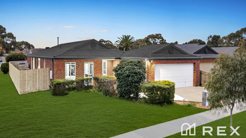 17 GOWRIE PL, CRANBOURNE WEST, VIC 3977