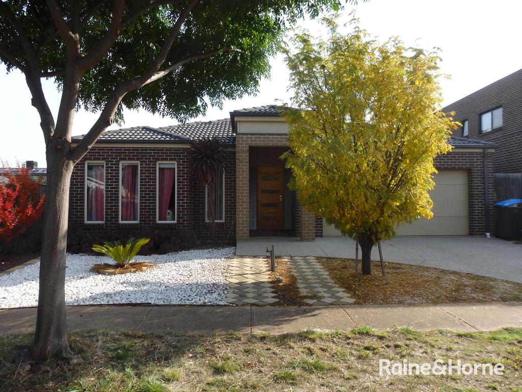 3 BUSHLARK CRES, WILLIAMS LANDING, VIC 3027