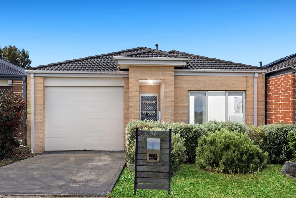 46 PYRENEES RD, CLYDE, VIC 3978