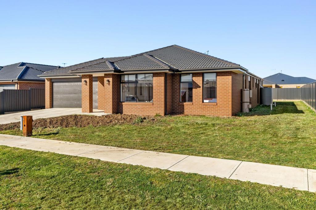 14 Liquidamber Dr, Romsey, VIC 3434