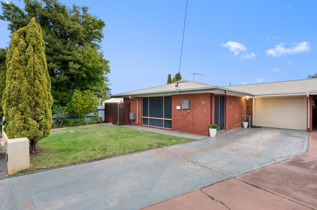 5a Eccles Pl, Hannans, WA 6430