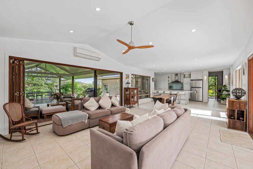 69 Whispering Gum Ave, Eumundi, QLD 4562