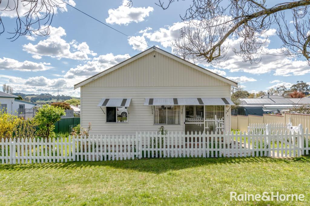 71 Spring St, Crookwell, NSW 2583
