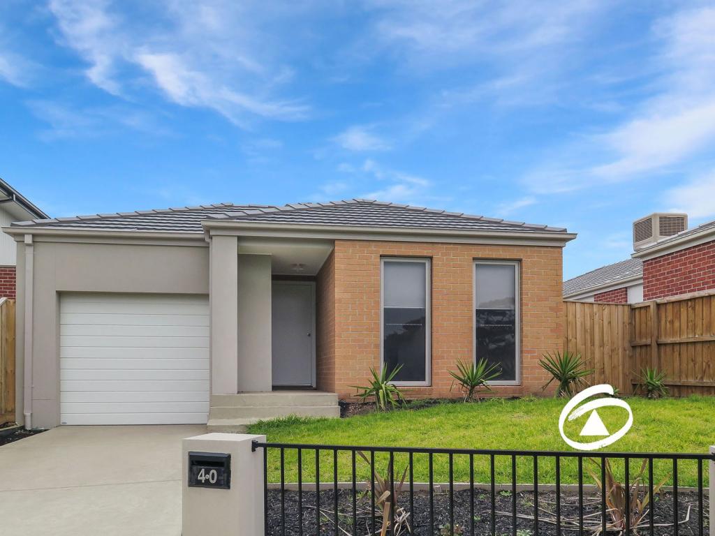 40 Hawkesbury St, Pakenham, VIC 3810