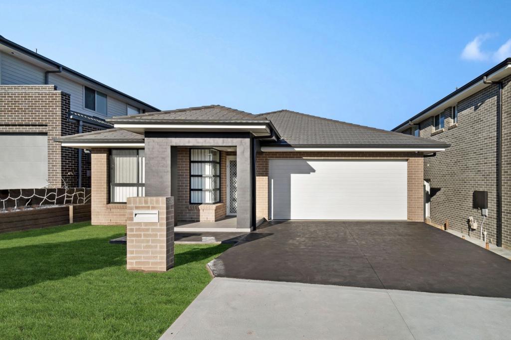 71 RICHMOND RD, ORAN PARK, NSW 2570