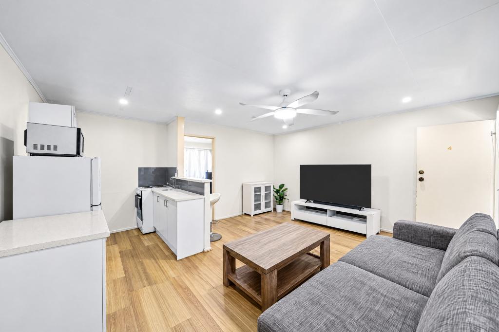 4/13 DARRAMBAL ST, CHEVRON ISLAND, QLD 4217