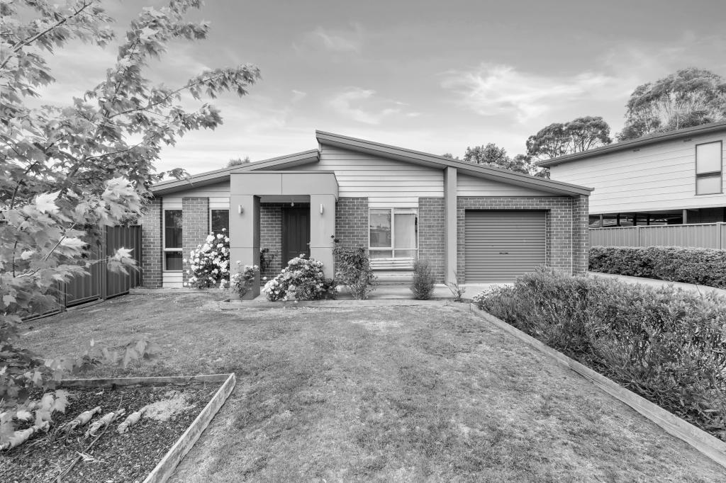 1/34 Fitzroy St, Stratford, VIC 3862