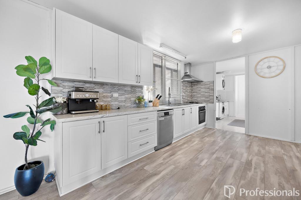 36 Carrick Rd, Mount Richon, WA 6112