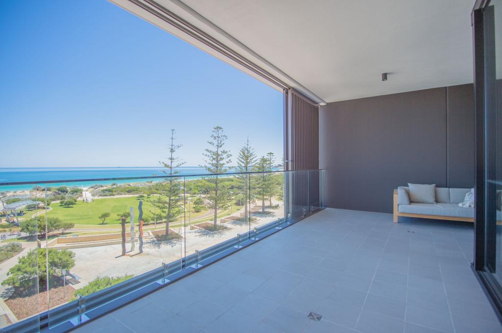 403/21 Freeman Loop, North Fremantle, WA 6159