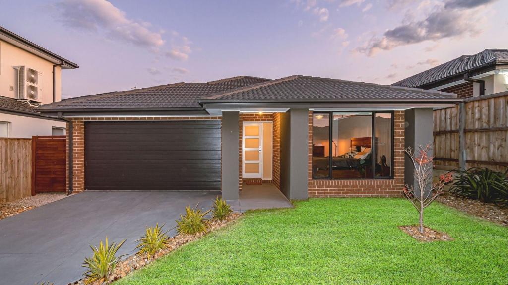 14 Masala St, Mickleham, VIC 3064