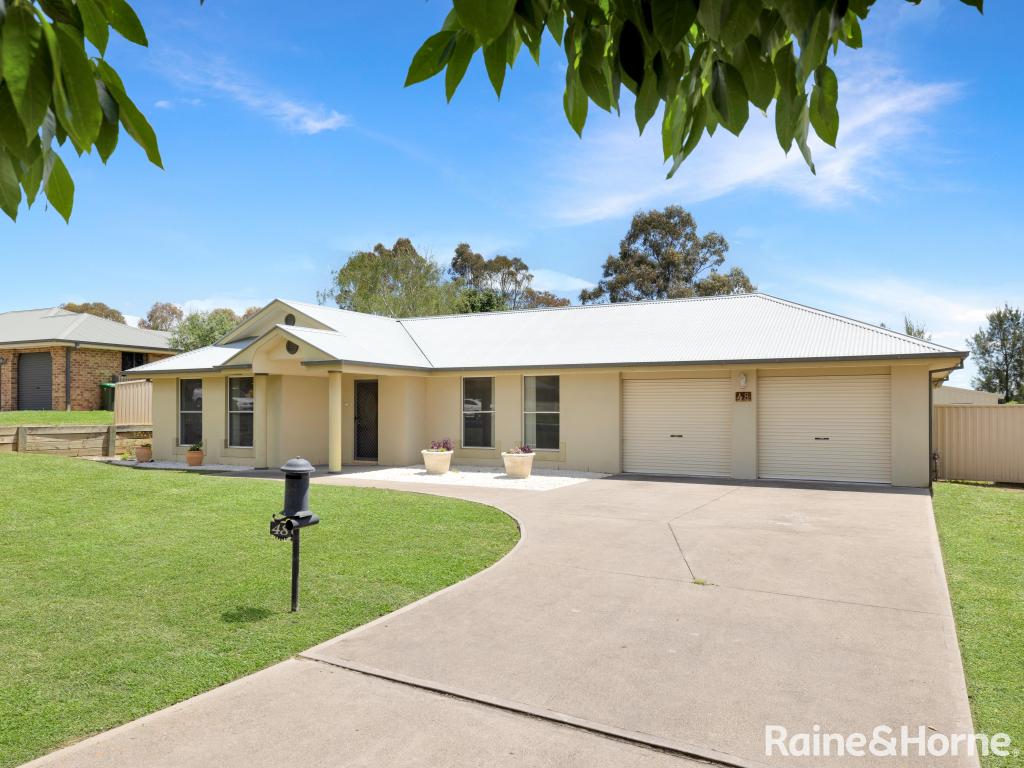 48 Hughes St, Kelso, NSW 2795