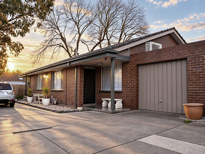 5/4 Simpsons Rd, Box Hill, VIC 3128