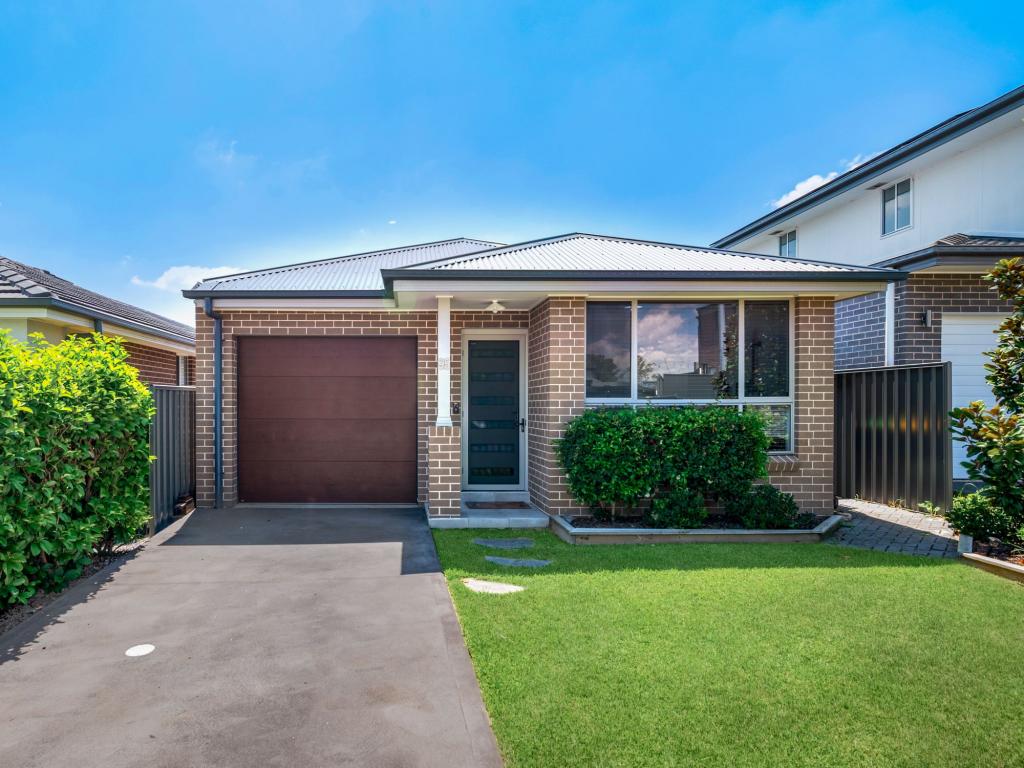 95 Audley Cct, Gregory Hills, NSW 2557