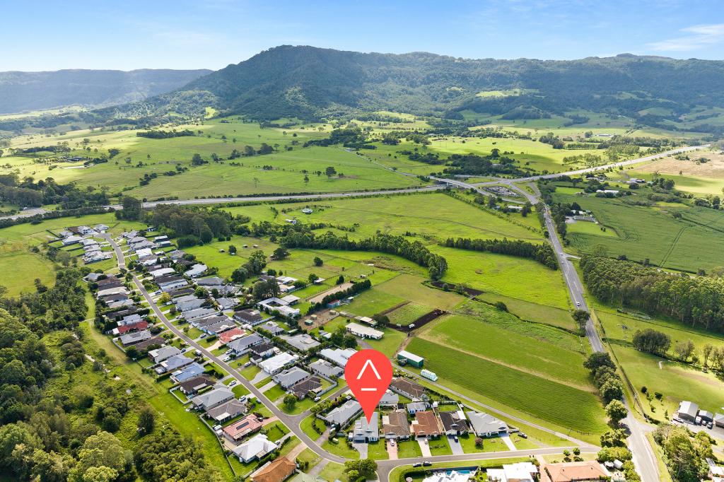 14 Emerald Dr, Meroo Meadow, NSW 2540