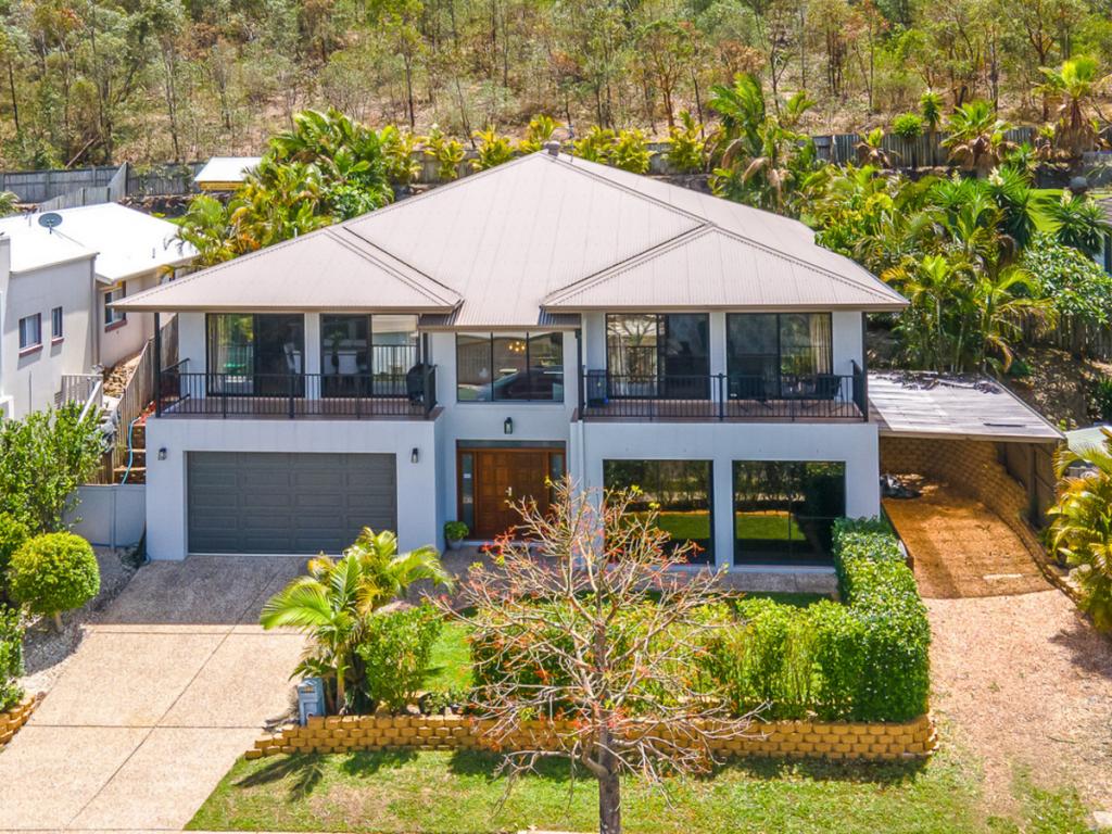 22 ANGOURIE CRES, PACIFIC PINES, QLD 4211