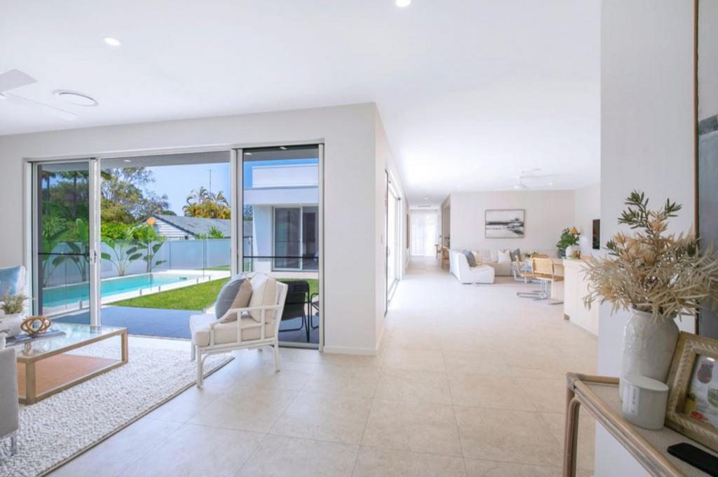 50 Pinkwood Dr, Ashmore, QLD 4214