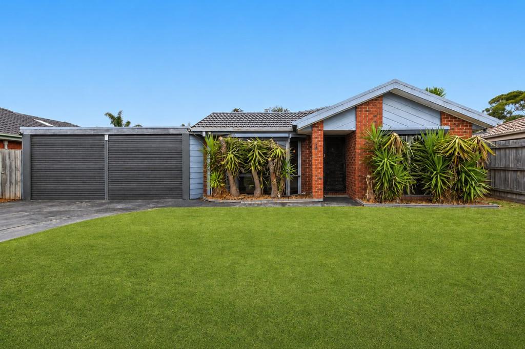 4 Maria Ct, Cranbourne North, VIC 3977