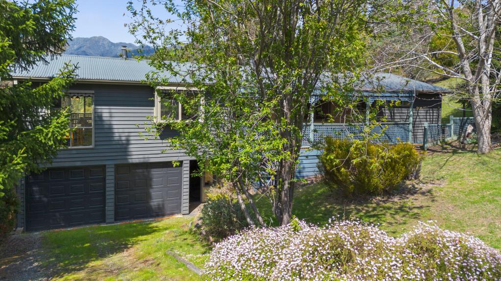 21 Alpine Ridge Dr, Merrijig, VIC 3723