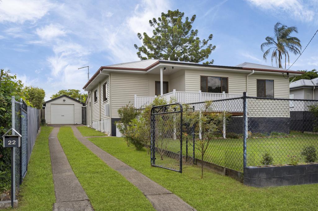 22 Pemberton St, Booval, QLD 4304