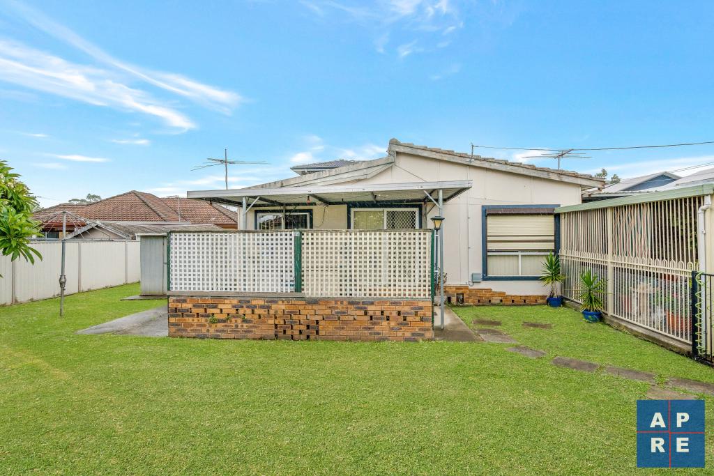 1a Bowler Ave, Fairfield, NSW 2165