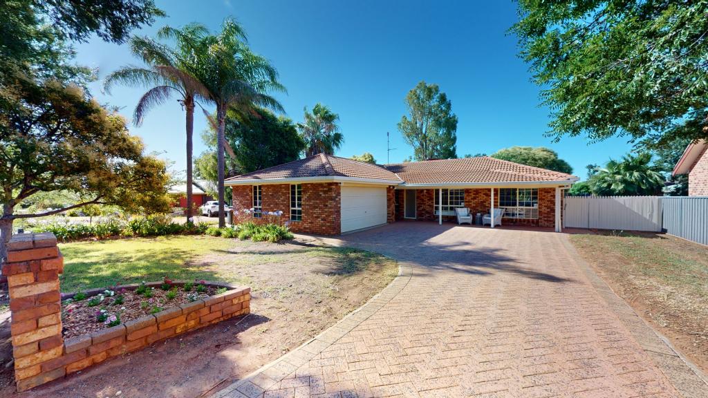 7 TWICKENHAM DR, DUBBO, NSW 2830