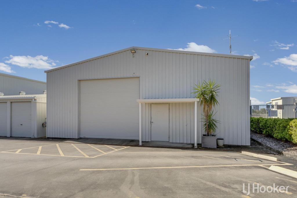 31 Aerodrome Rd, Clinton, QLD 4680