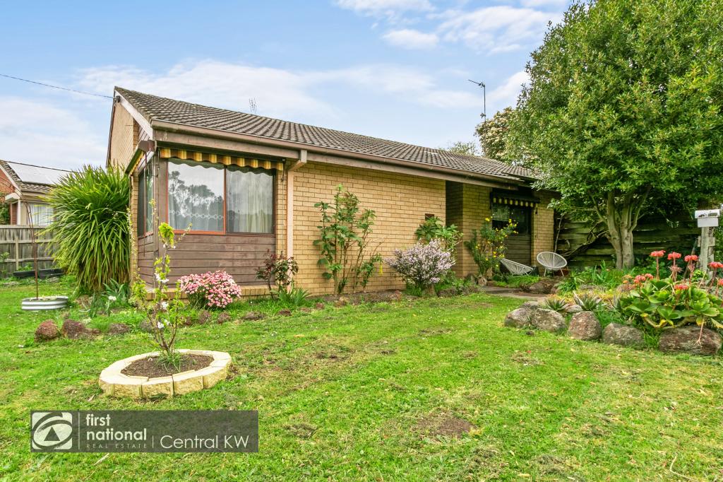 1 Mimosa Cres, Churchill, VIC 3842