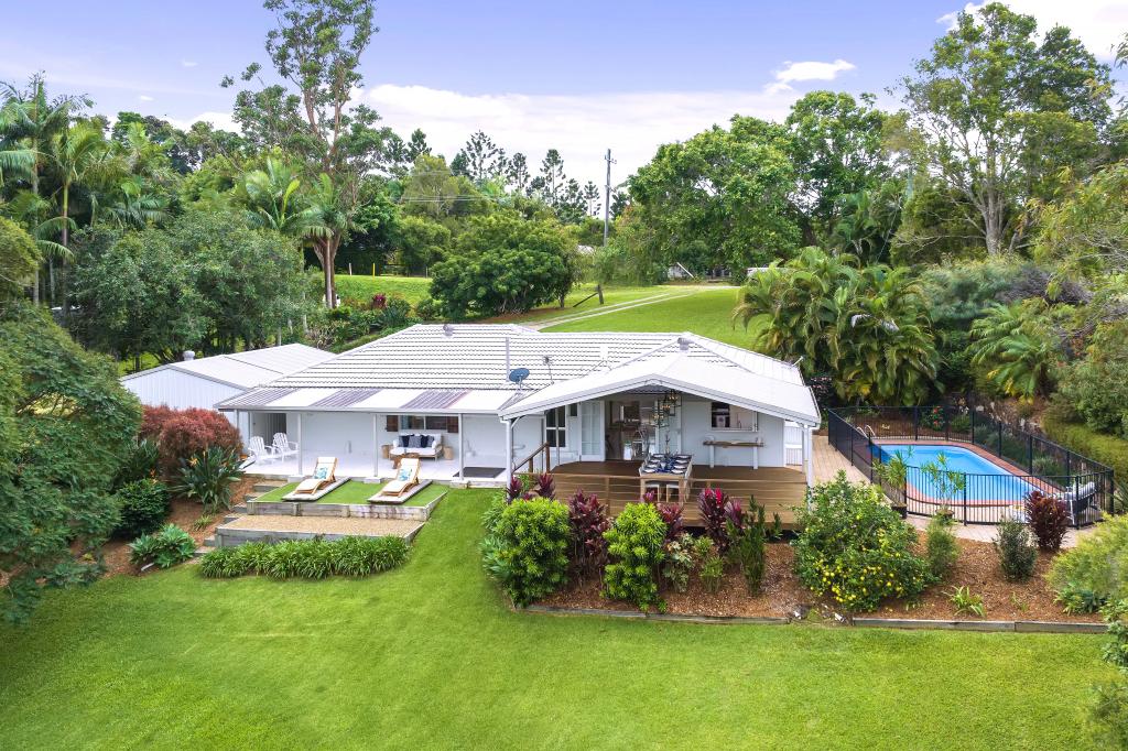 7 PINE TREE DR, LAKE MACDONALD, QLD 4563