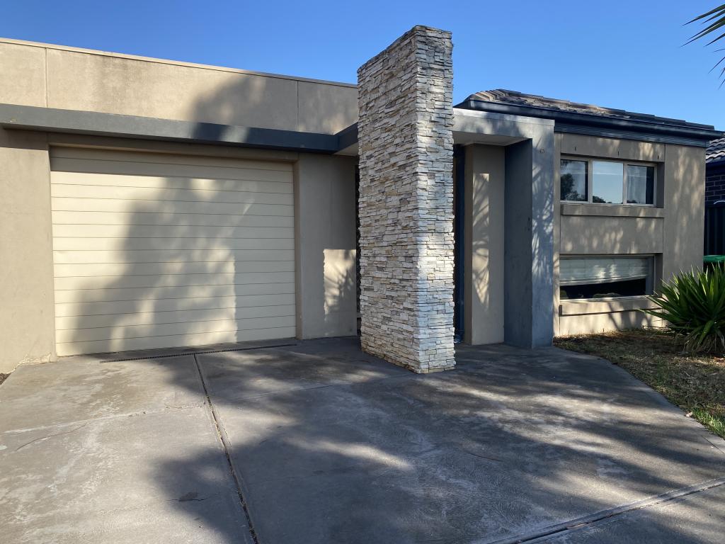 18 Misty Meadow Gr, Truganina, VIC 3029